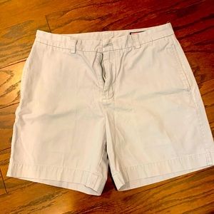 Vineyard vines barracuda color shorts Sz 34